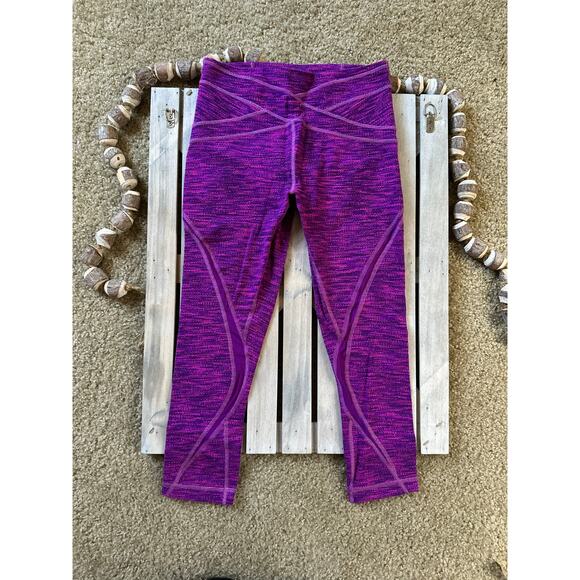 Lululemon Free Flow Crop Leggings Pants - Picture 3 of 9